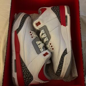 Fire Red Jordan 3